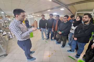 بازدید دانشجویان ورودی 1403 از گروه تولیدی صامت تک خزر (نیوساد)