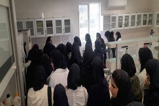 بازدیددانش آموزان دبیرستان دخترانه آیت اله بهجت از دانشکده داروسازی، 5 آذر 